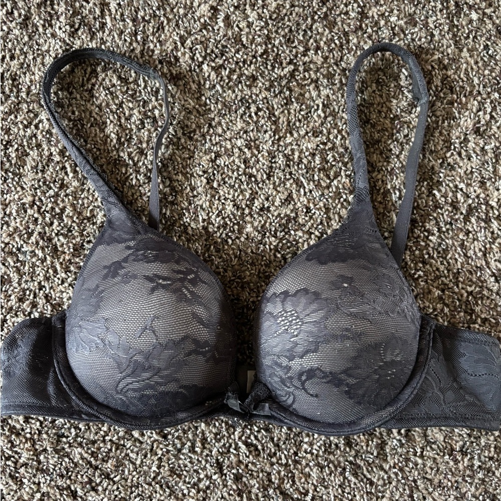 Victoria's Secret Lace T-Shirt Bra - Charcoal Black